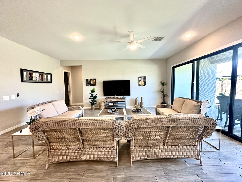 8024 W State Avenue - Photo 21