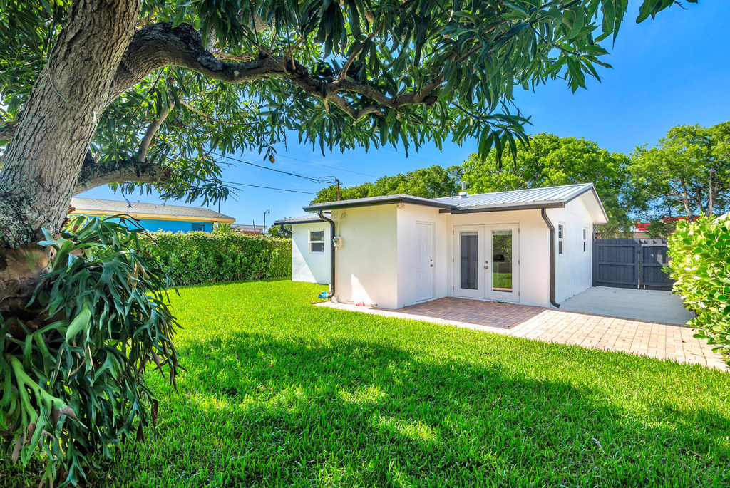 411 Summa Street - Photo 9