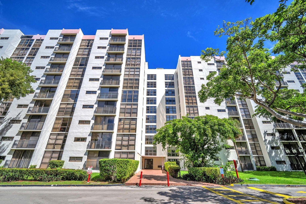 17021 N Bay Road - Photo 11