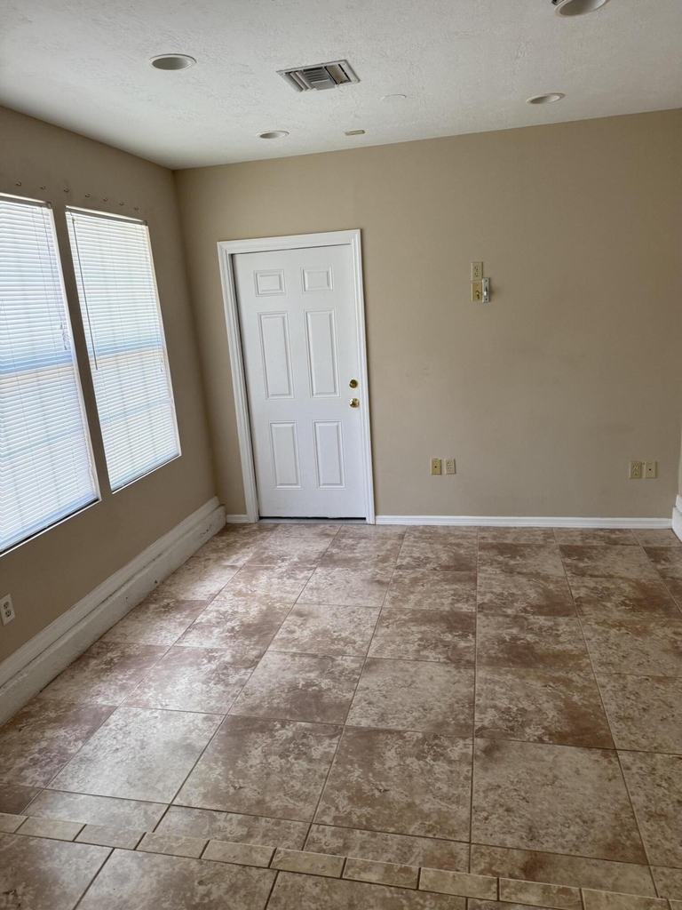 1927 Sixty Oaks Lane - Photo 10