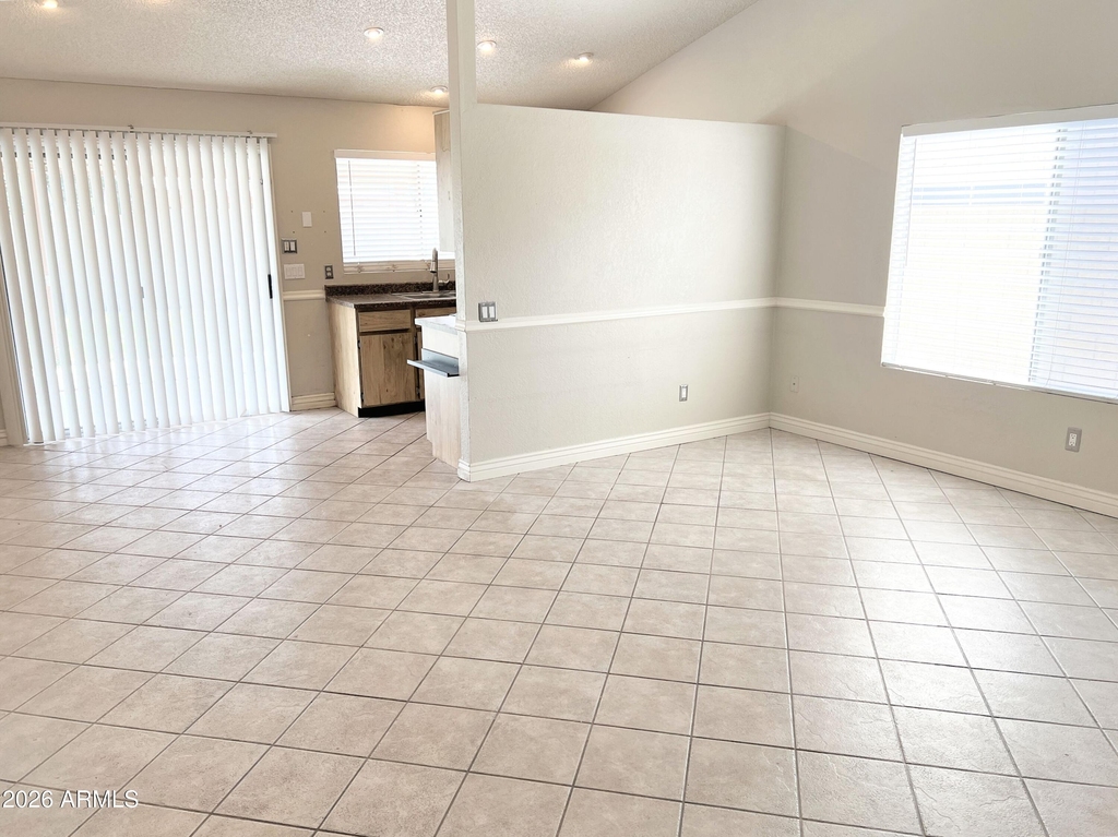 3029 W Tonopah Drive - Photo 3