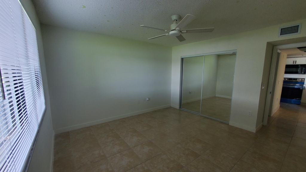 5011 Wiles Road - Photo 19