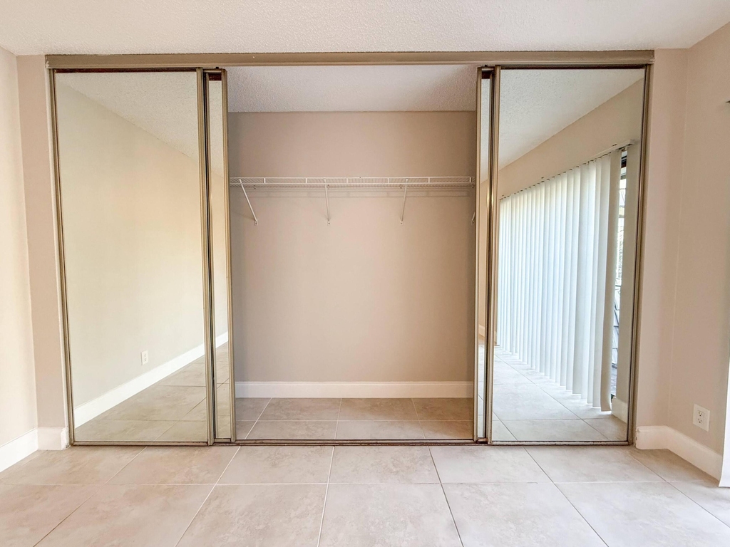 1719 N Congress Avenue - Photo 17