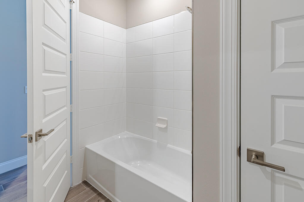 9002 Dahlia Circle - Photo 17