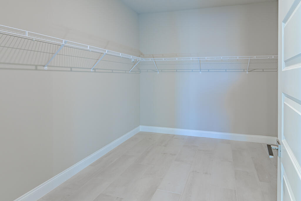 9002 Dahlia Circle - Photo 11