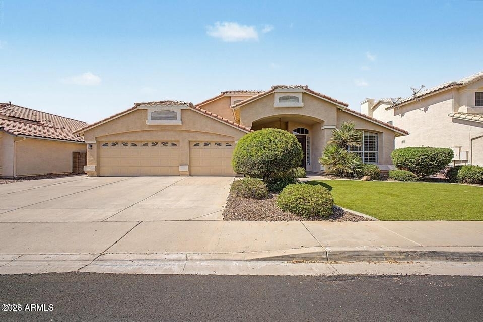1466 E Spur Avenue - Photo 0