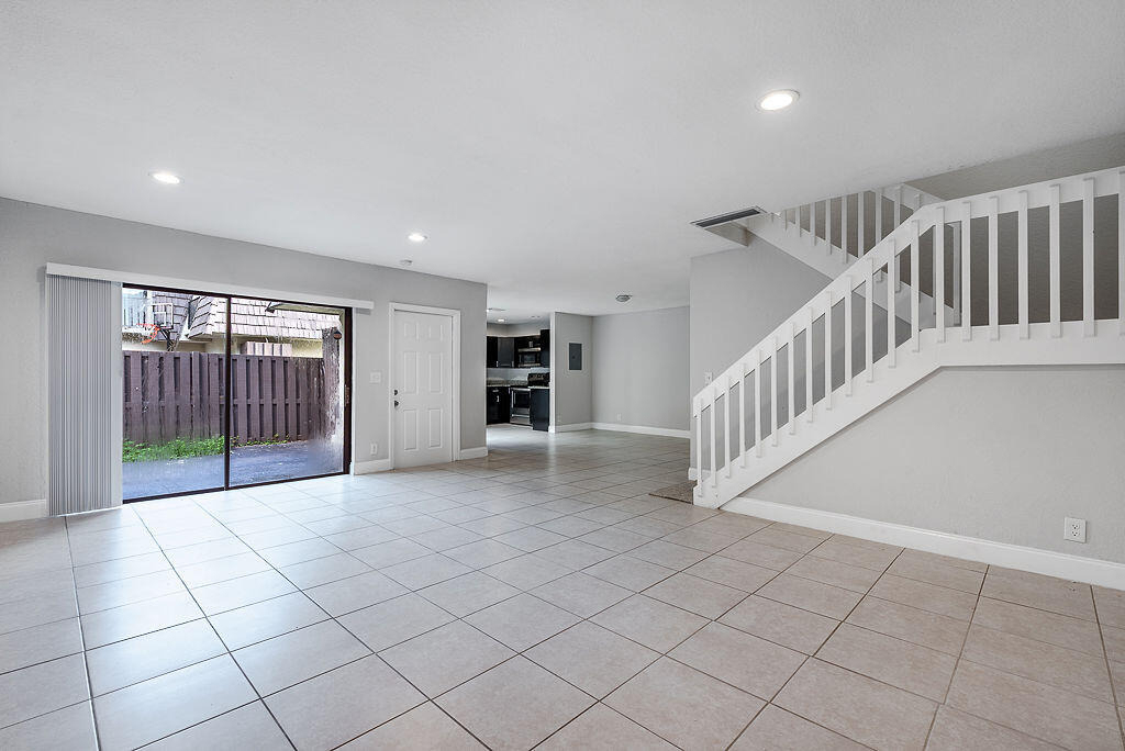 1785 N Congress Avenue - Photo 12