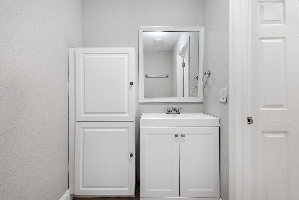 1785 N Congress Avenue - Photo 10