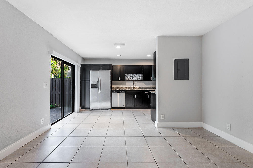1785 N Congress Avenue - Photo 15