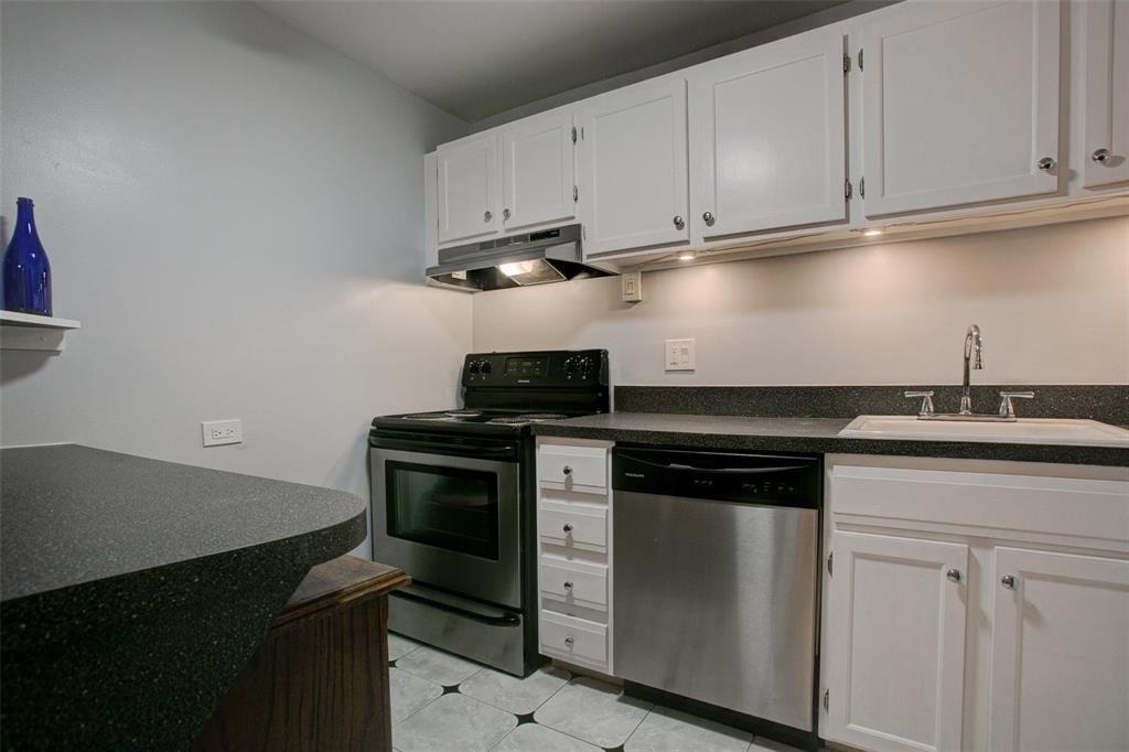 3740 Inverrary Drive - Photo 4