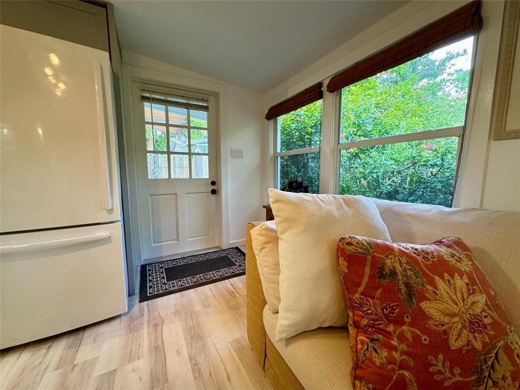 737 Sw 14th Avenue - Photo 10