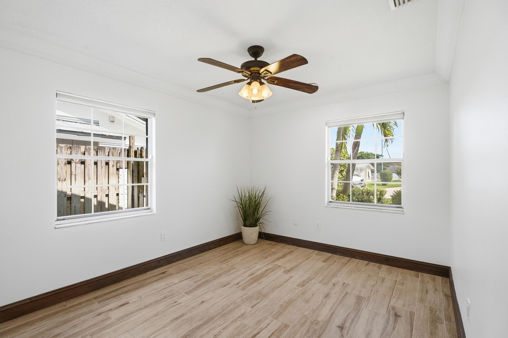 1603 Sw Seagull Way - Photo 14