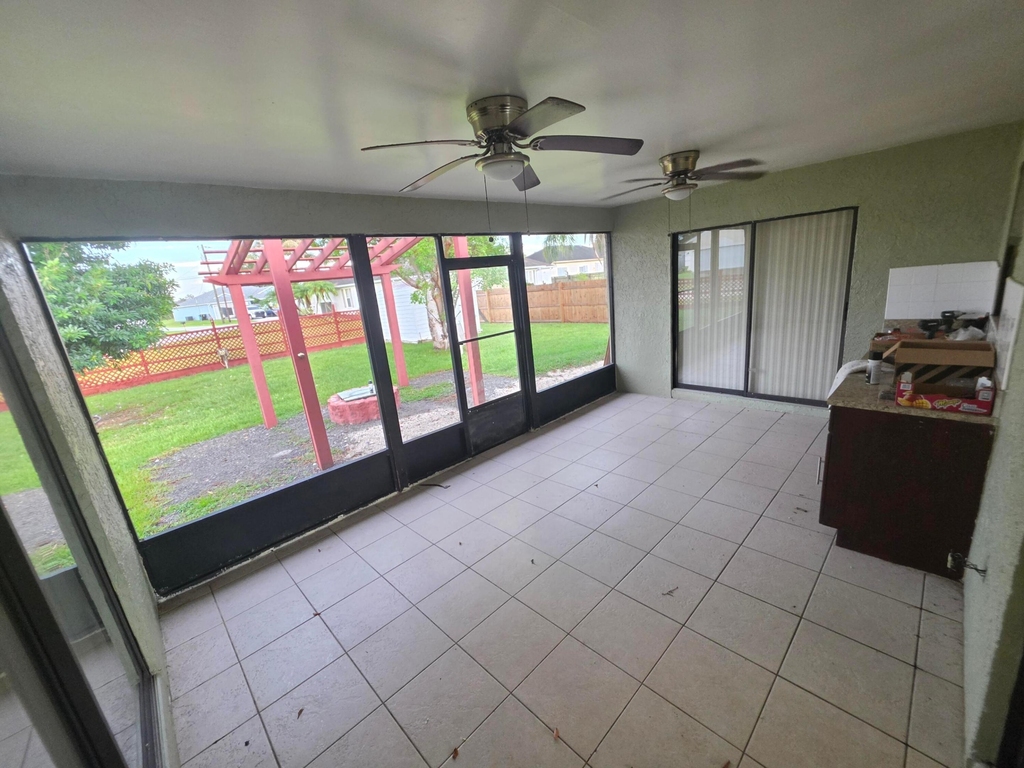 1901 Sw Dorado Lane - Photo 13