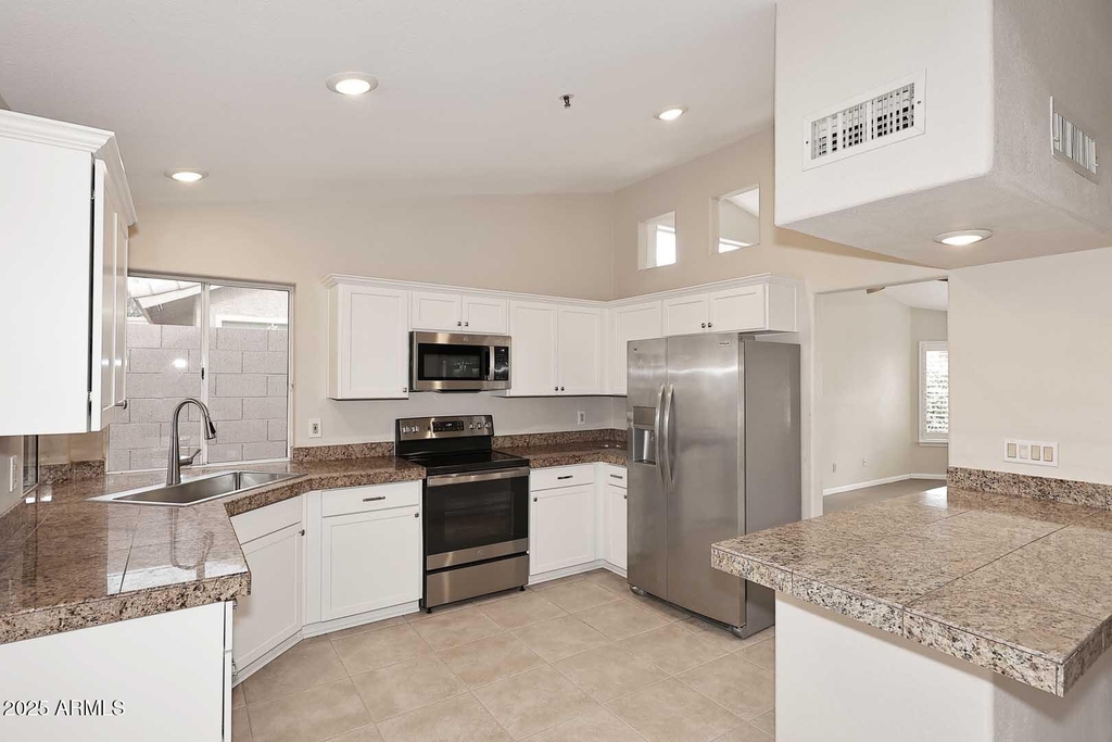 18808 N 92nd Way - Photo 19