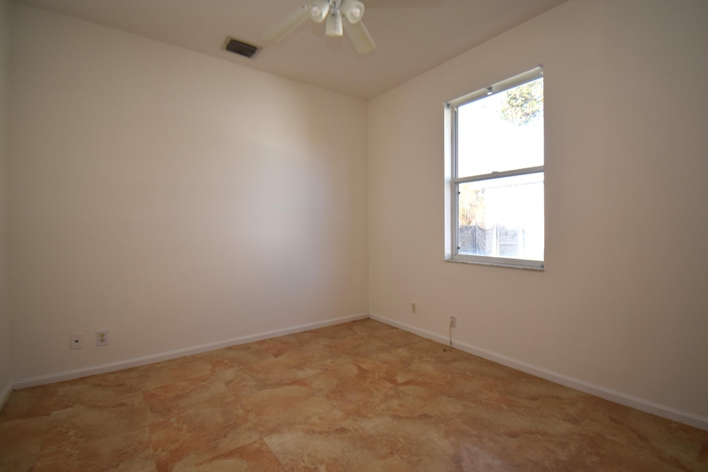 1338 Cape May Lane - Photo 18