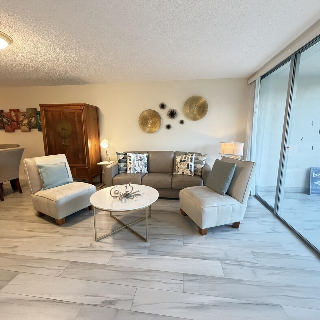 3800 Oaks Clubhouse Drive - Photo 12