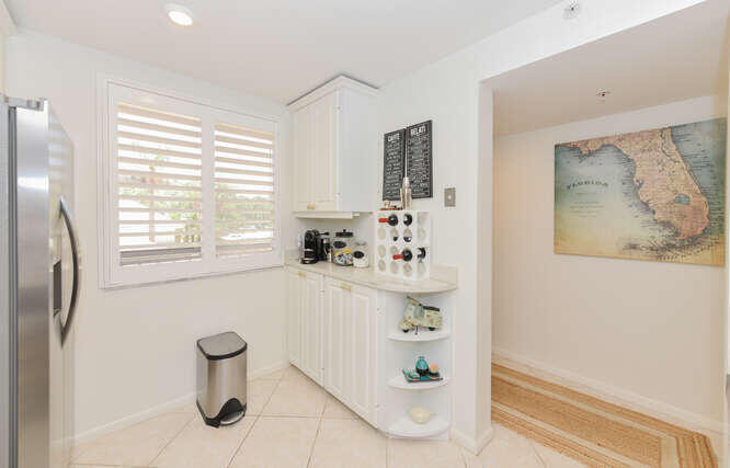 2301 Marina Isle Way - Photo 5