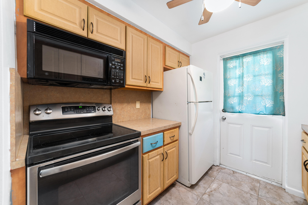 322 N Federal Highway - Photo 2