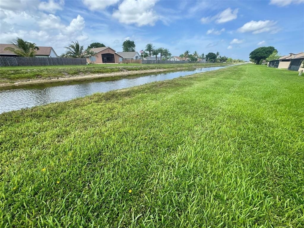10849 Nw 30th Place - Photo 24