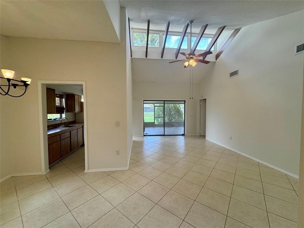 10849 Nw 30th Place - Photo 4