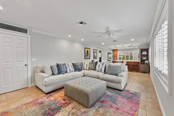 1651 Palmland Drive - Photo 3