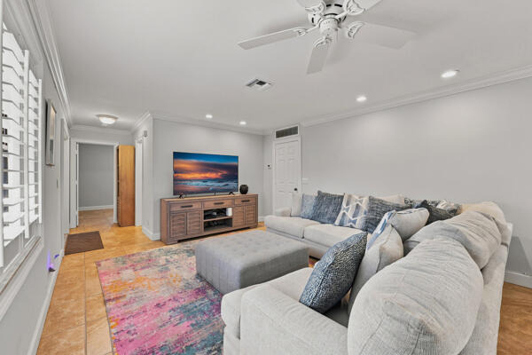 1651 Palmland Drive - Photo 4