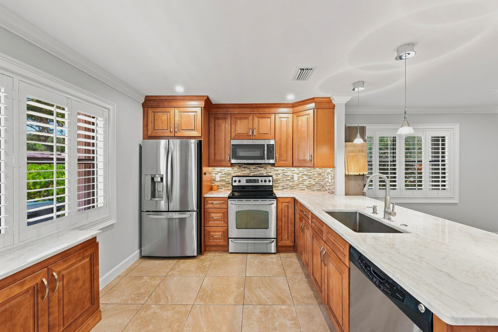 1651 Palmland Drive - Photo 14