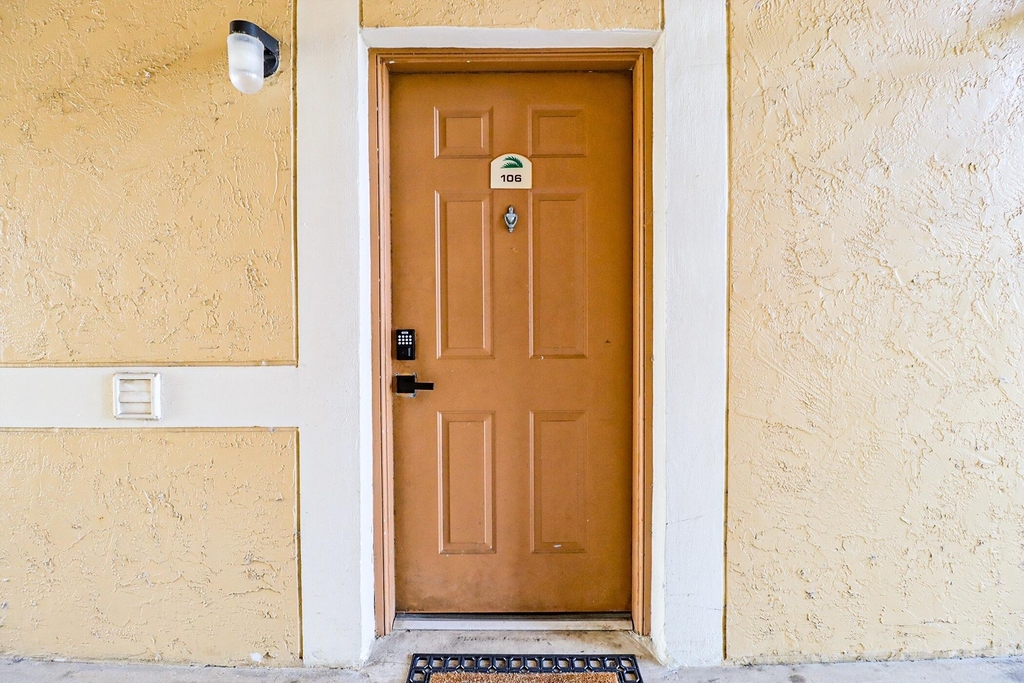 450 Palm Circle W - Photo 44