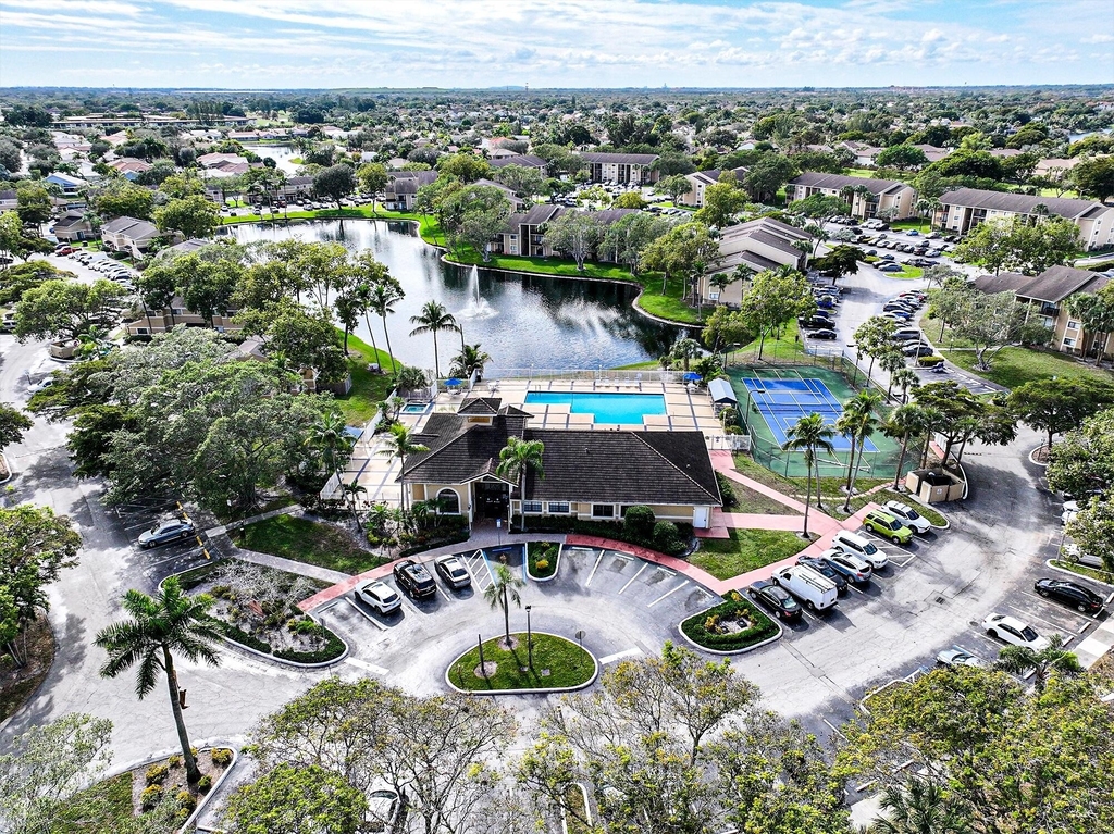 450 Palm Circle W - Photo 86