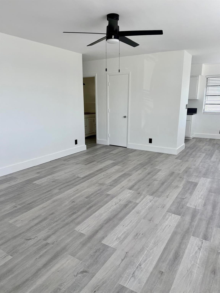 2837 Ne 30th Street - Photo 10
