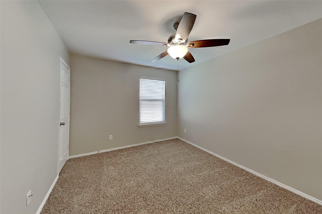 1256 Boxwood Lane - Photo 14