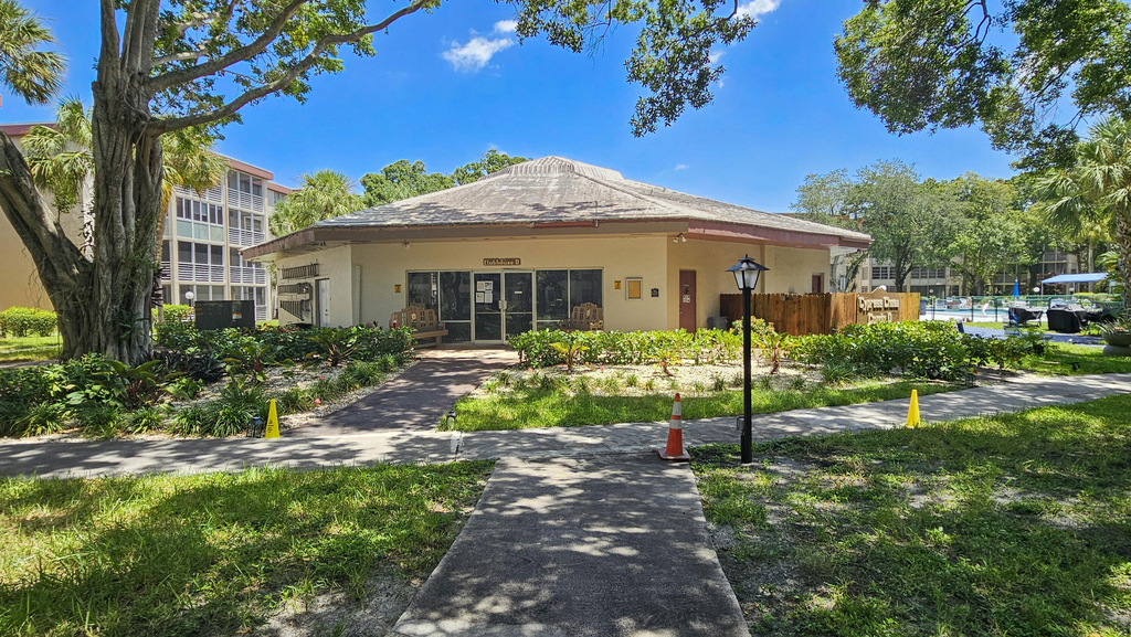 2650 Nw 49th Avenue - Photo 37