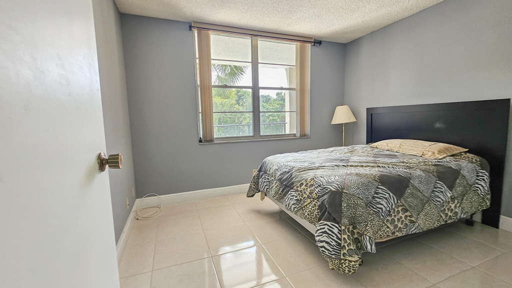 2650 Nw 49th Avenue - Photo 19