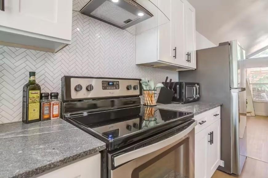 7851 Maiden Lane - Photo 9