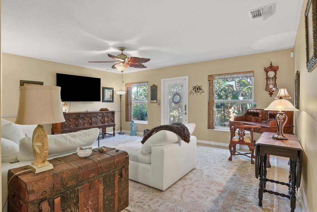 4195 Ne Hyline Drive - Photo 6
