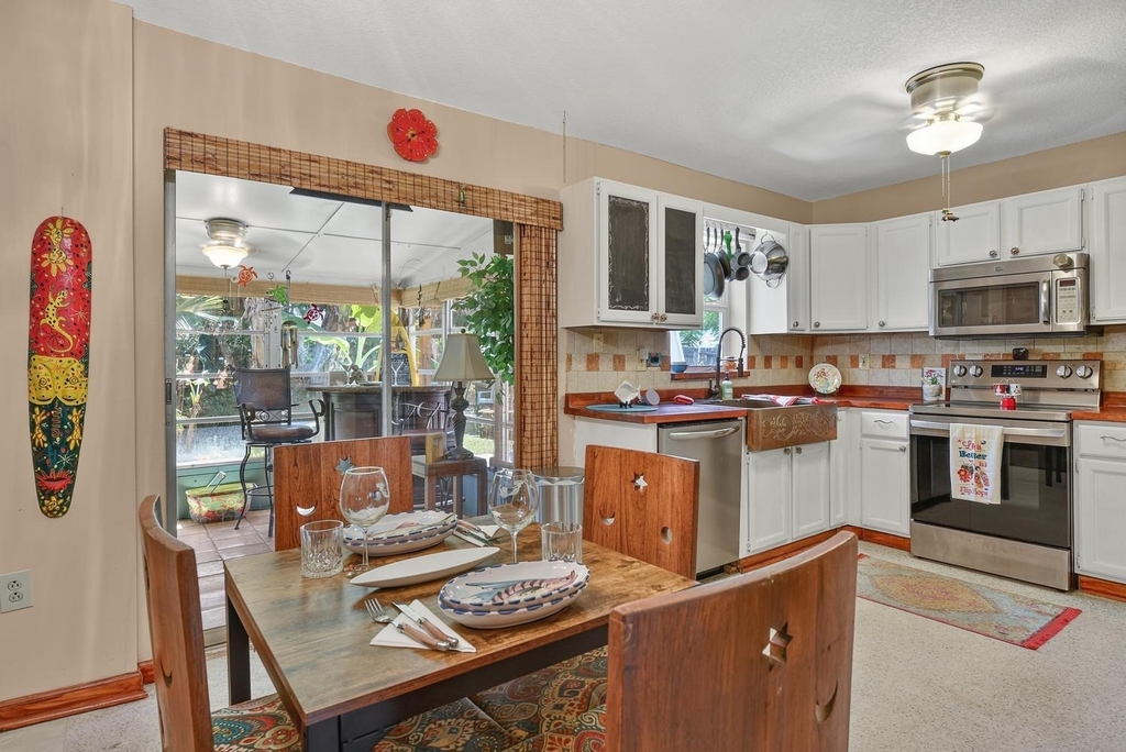 4195 Ne Hyline Drive - Photo 9