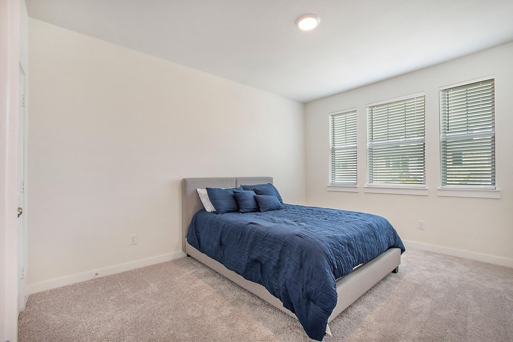 6429 Northern Dancer Drive - Photo 14