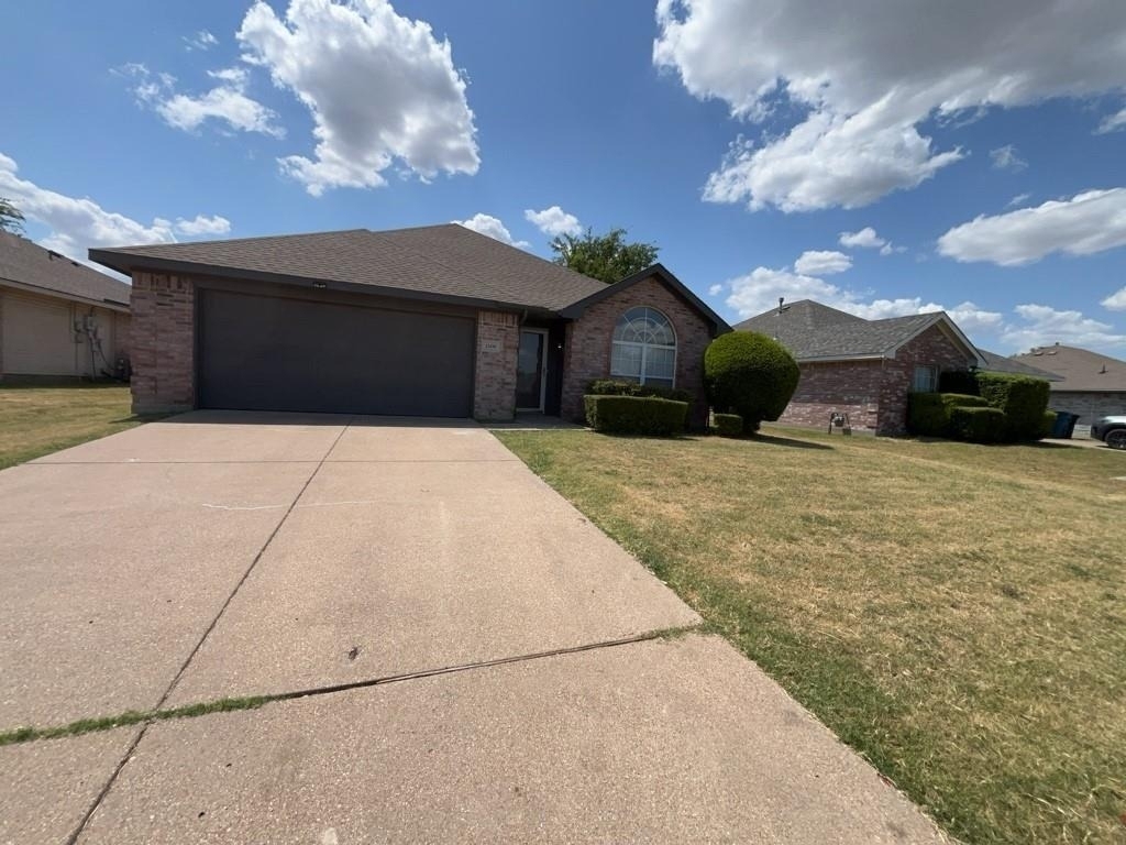 1509 Killdee Court - Photo 0