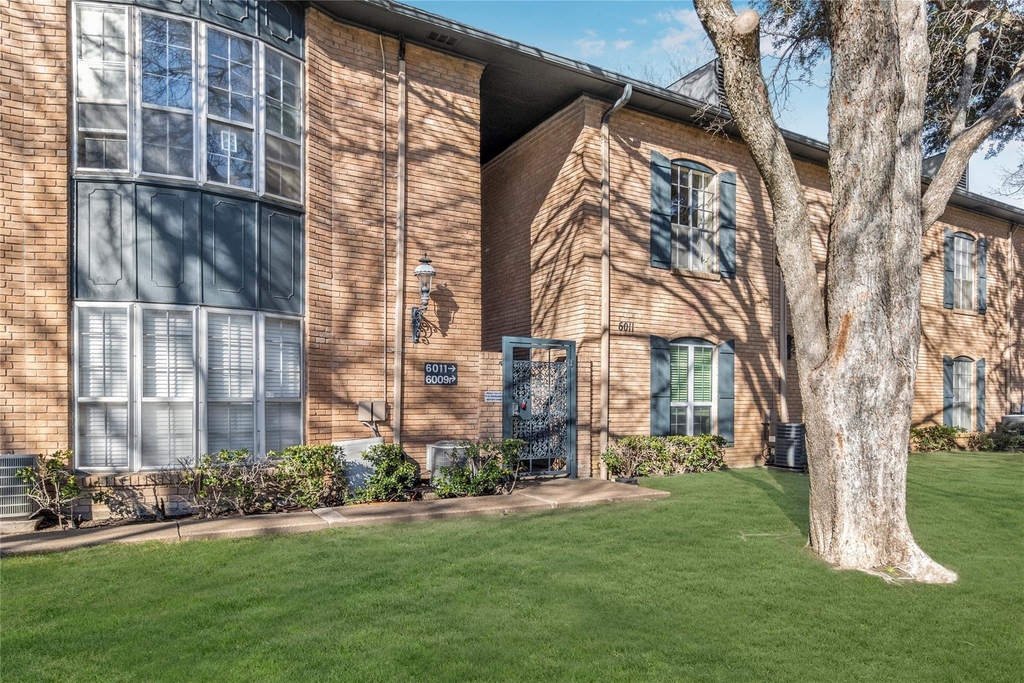 6011 E University Boulevard - Photo 17