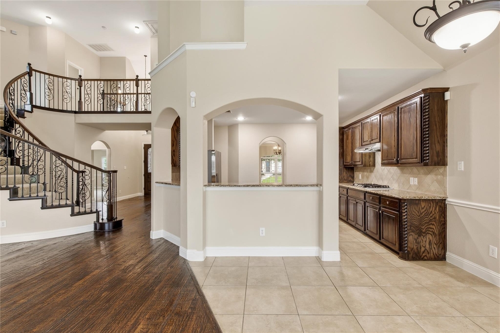 3167 Izabella Court - Photo 10