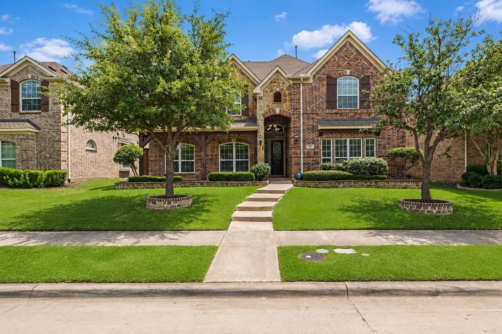 3167 Izabella Court - Photo 1