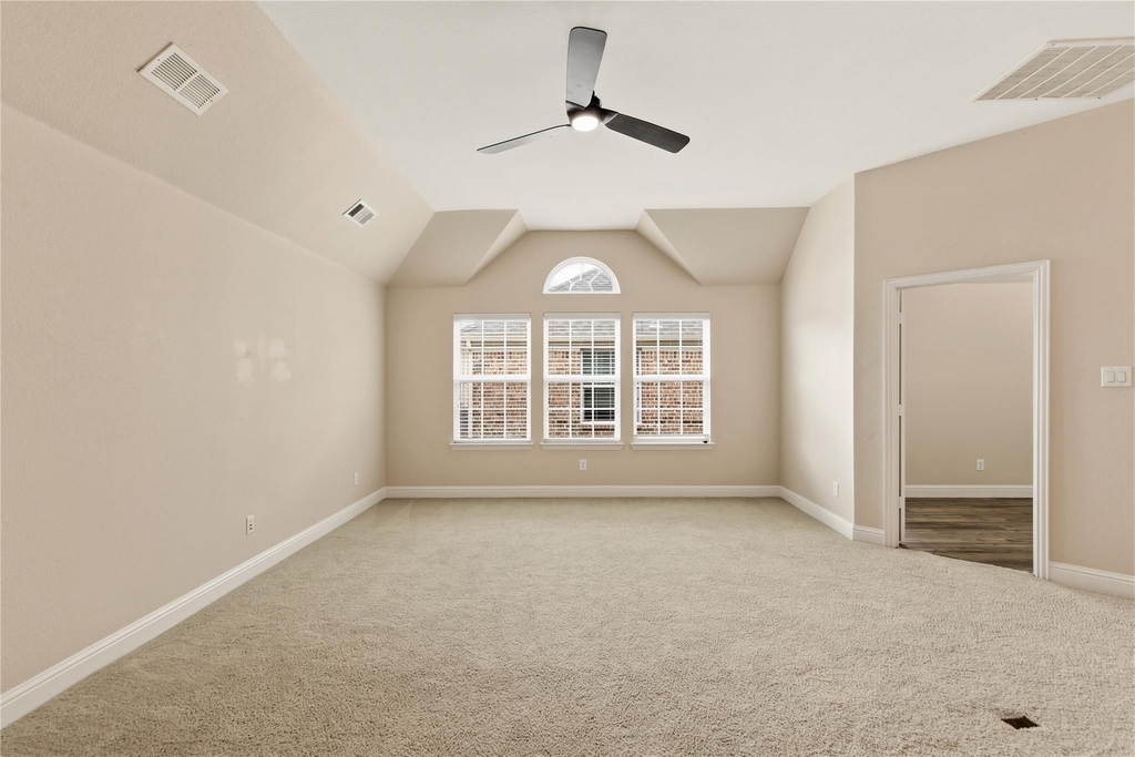 3167 Izabella Court - Photo 27