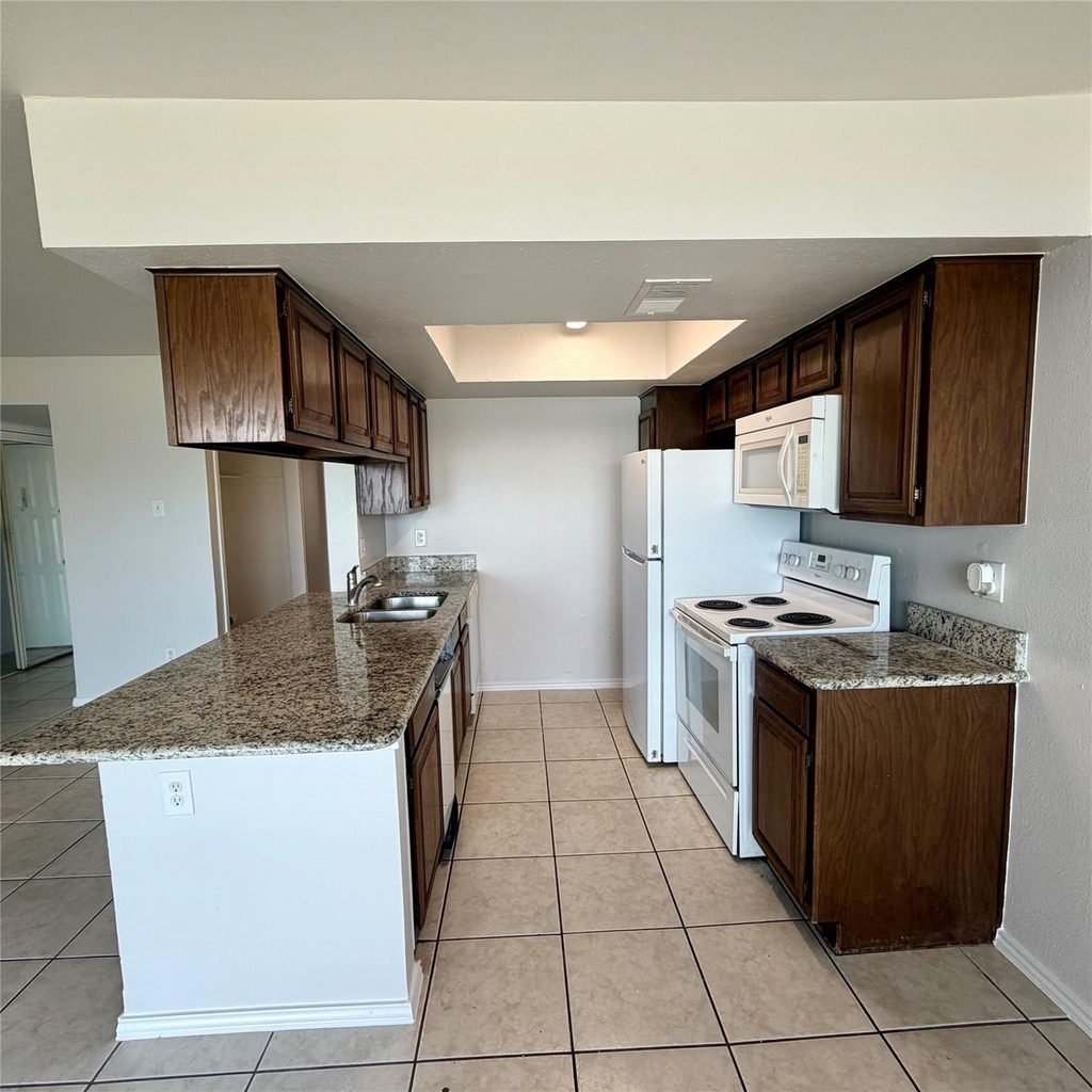 4492 Chaha Road - Photo 7