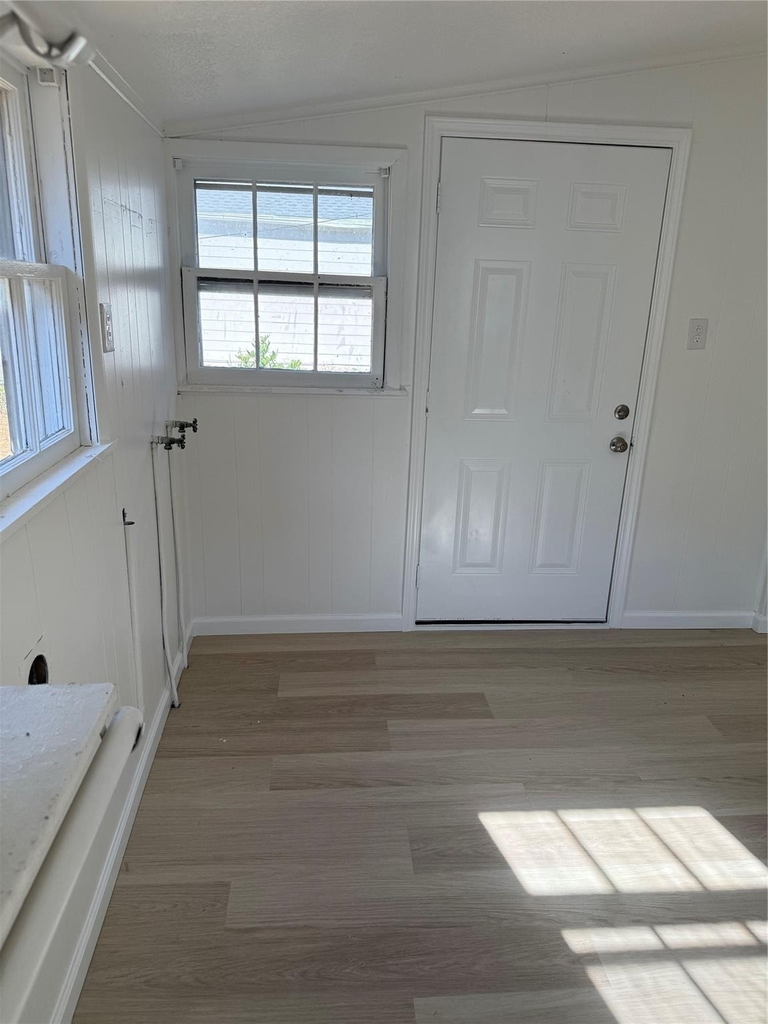 1217 W Walker Street - Photo 16