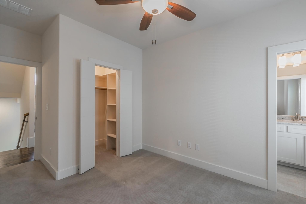 5901 Ross Avenue - Photo 12