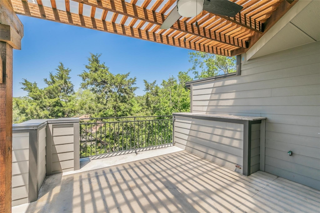 5901 Ross Avenue - Photo 19