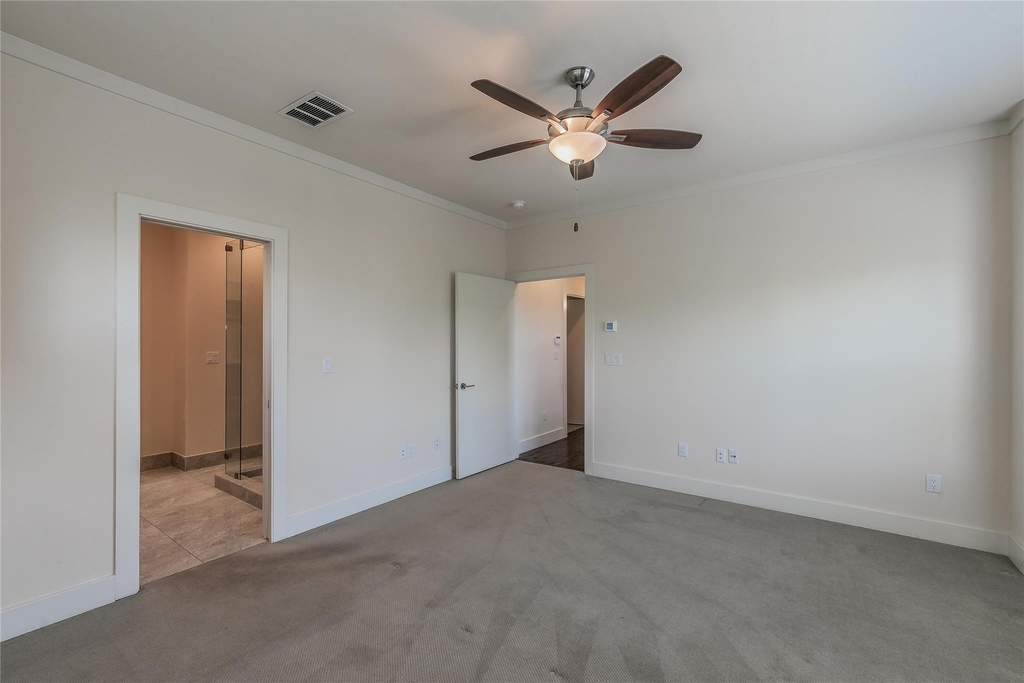 5901 Ross Avenue - Photo 21