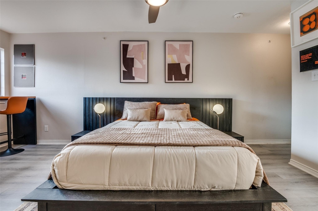 3033 San Jacinto Street - Photo 4