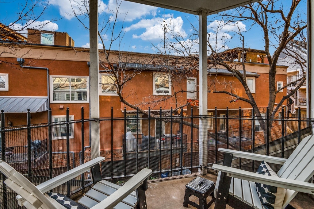 3033 San Jacinto Street - Photo 10