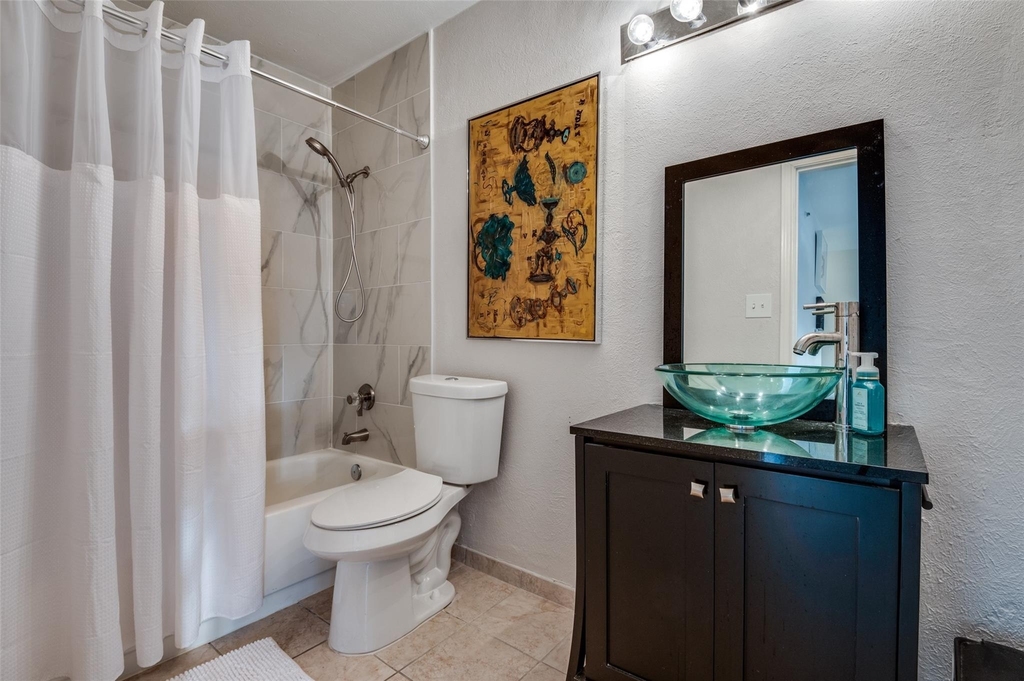 3033 San Jacinto Street - Photo 7